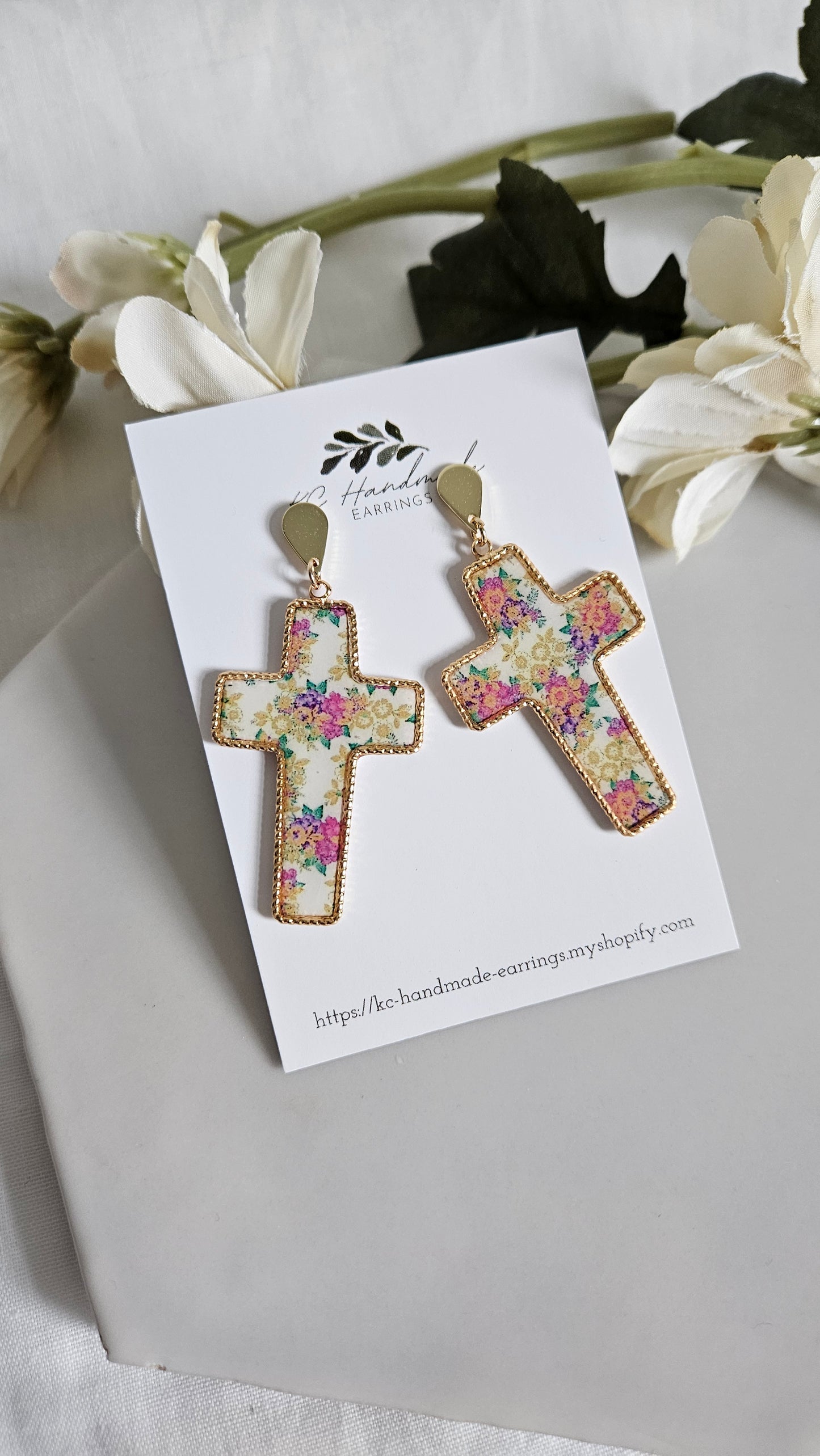 Vintage Lis Loos Cross Dangle