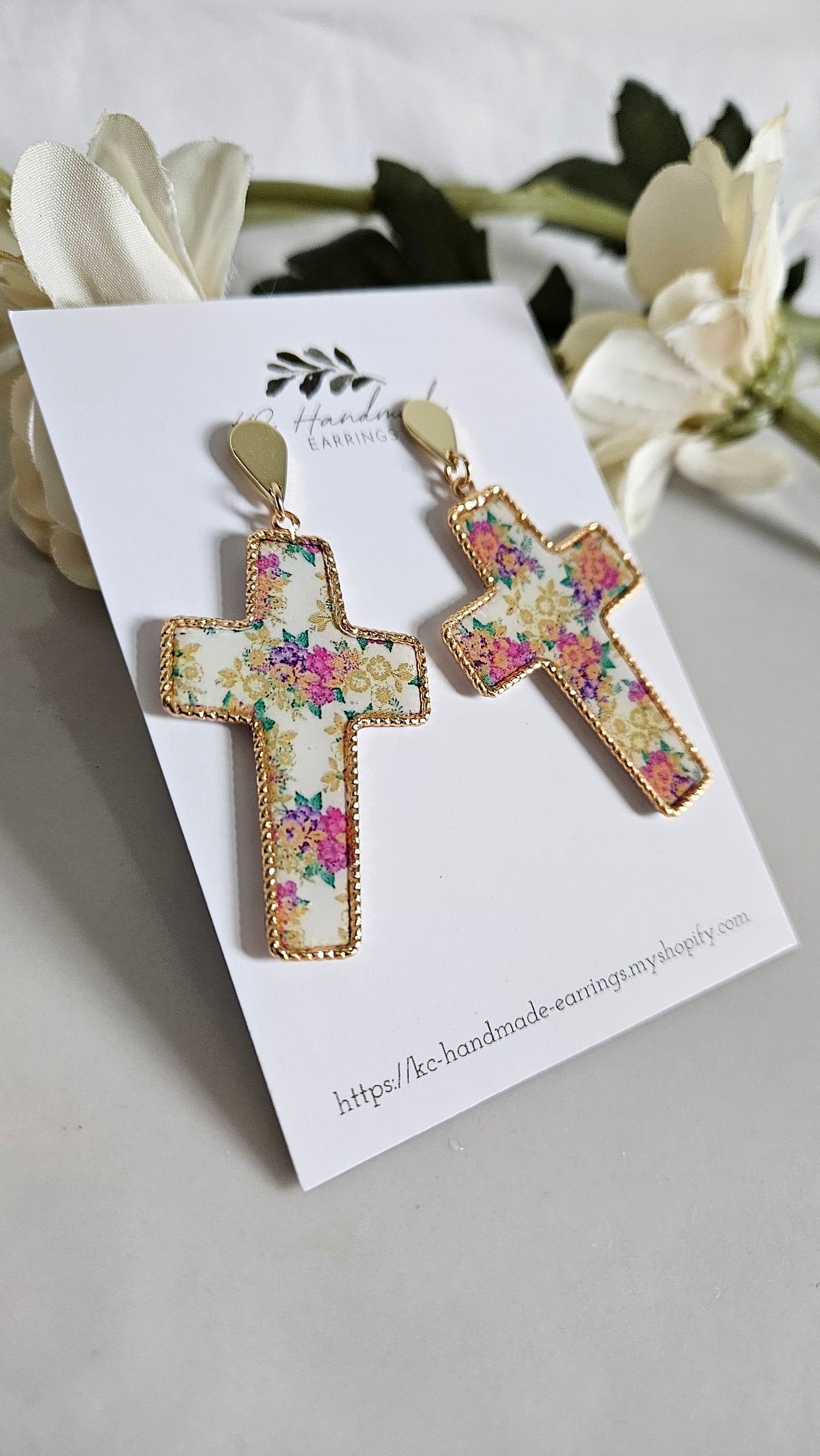 Vintage Lis Loos Cross Dangle