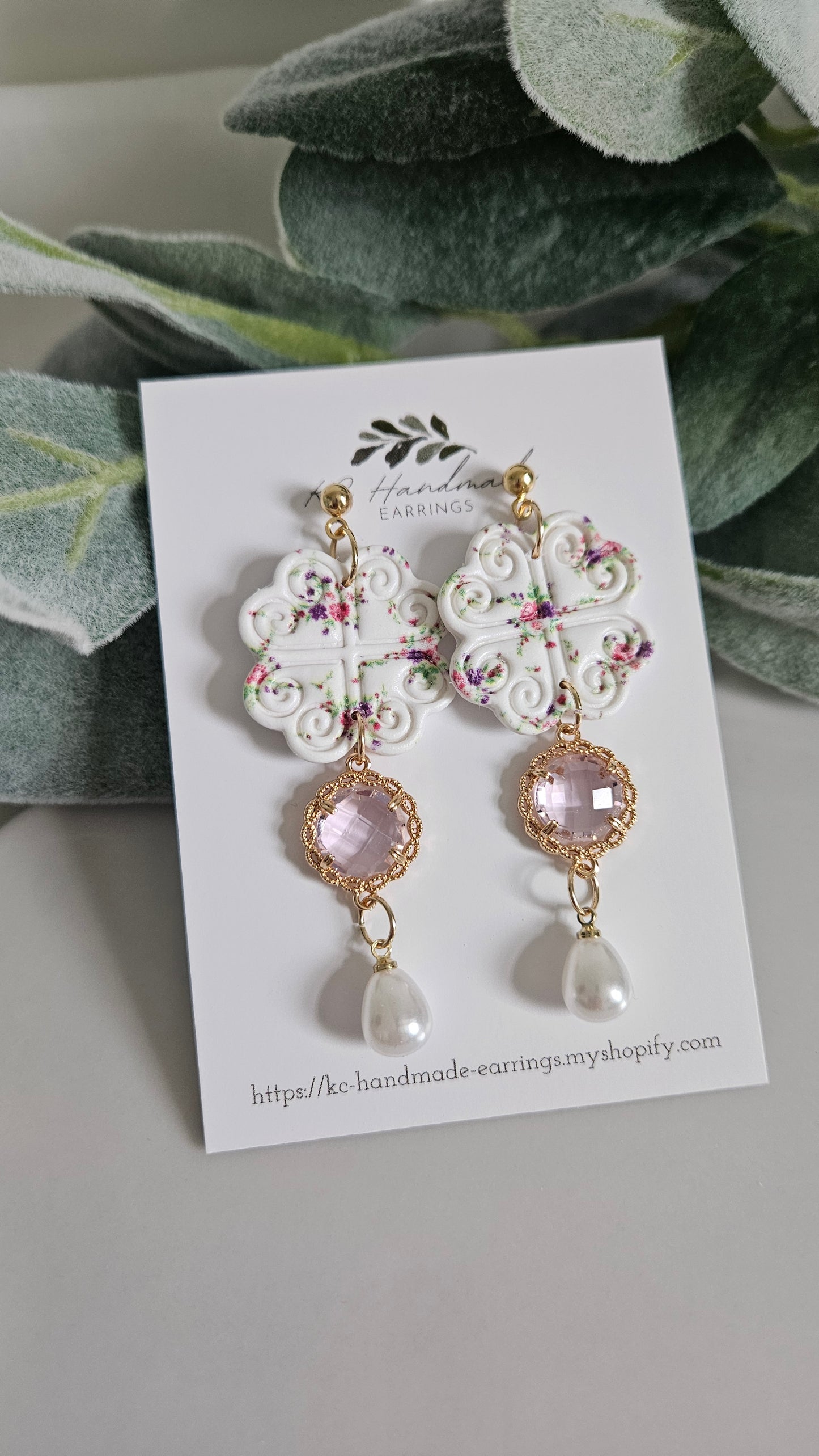 Flower lis loos Hmong Heart dangle