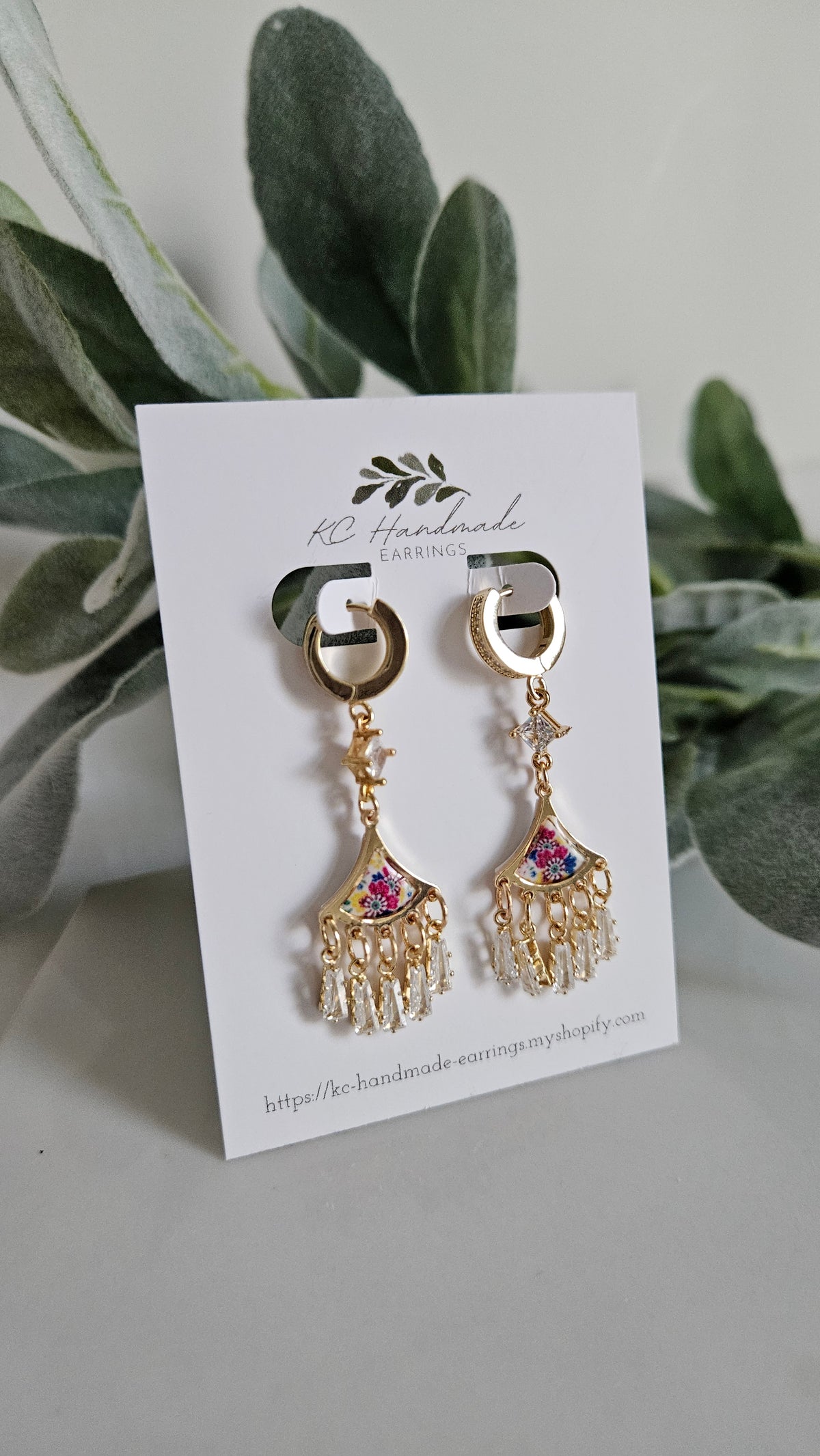 Thai Lis Loos Dainty With CZ Charms