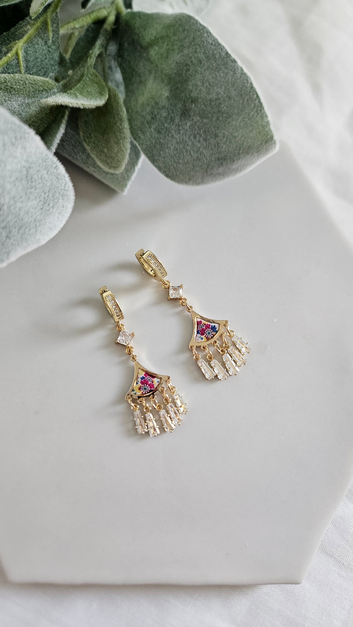 Thai Lis Loos Dainty With CZ Charms