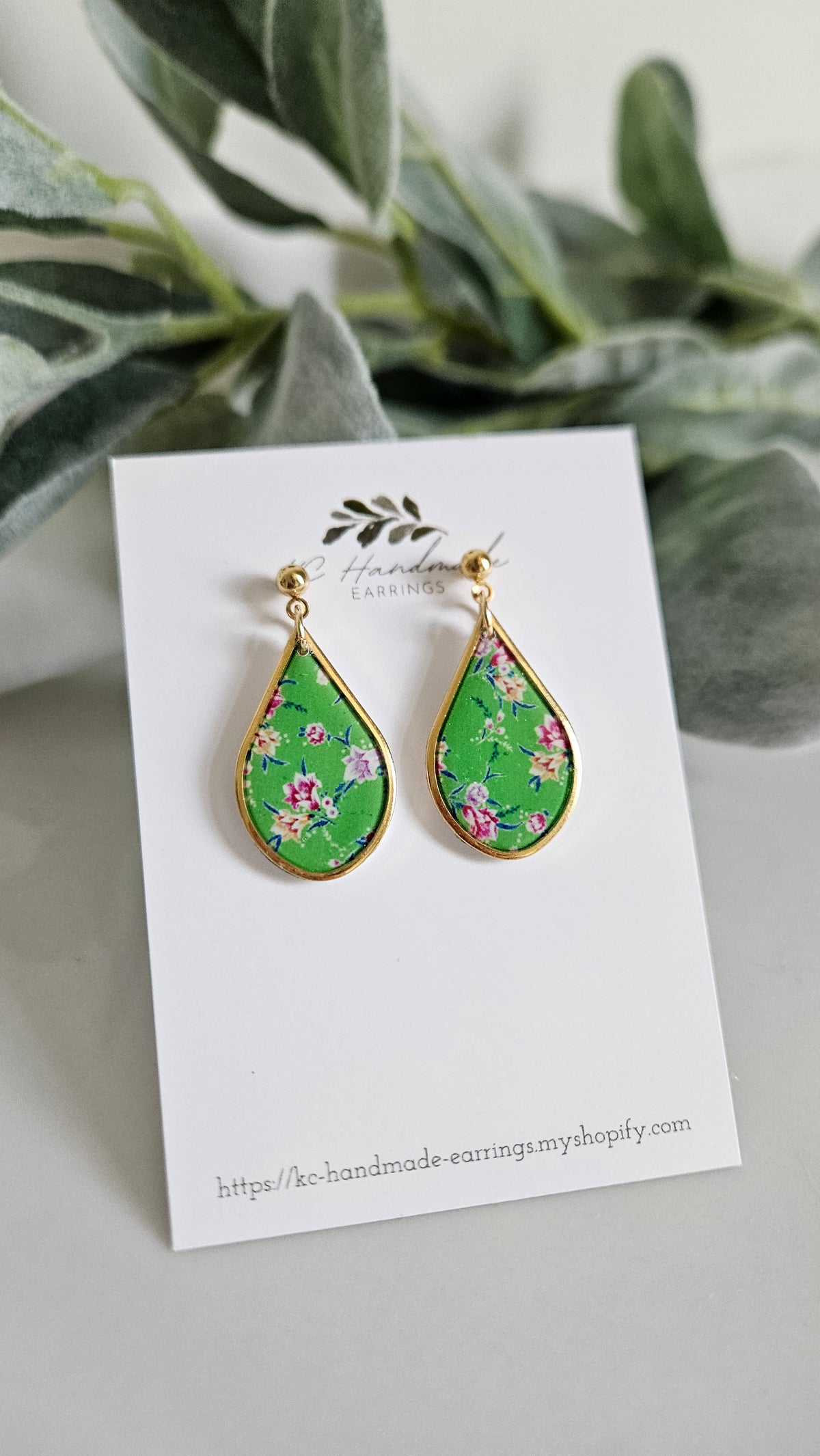 Green Unicorn Lis Loos Teardrop